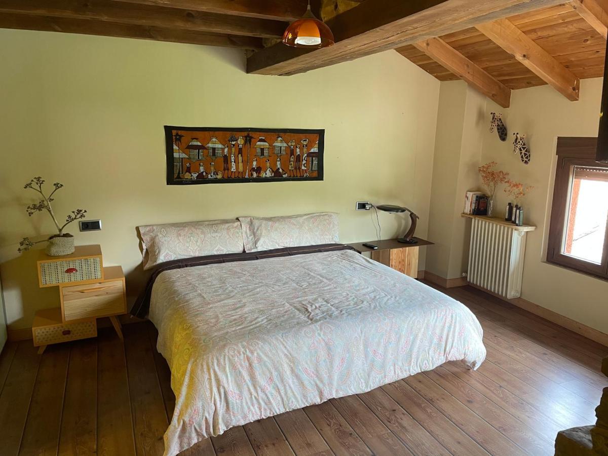 Casa En Cofinal Villa Exteriör bild